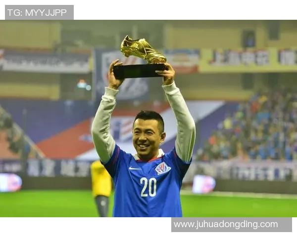 徐亮的足球生涯与薪资揭秘：他在职业生涯中获得了多少收入和成就