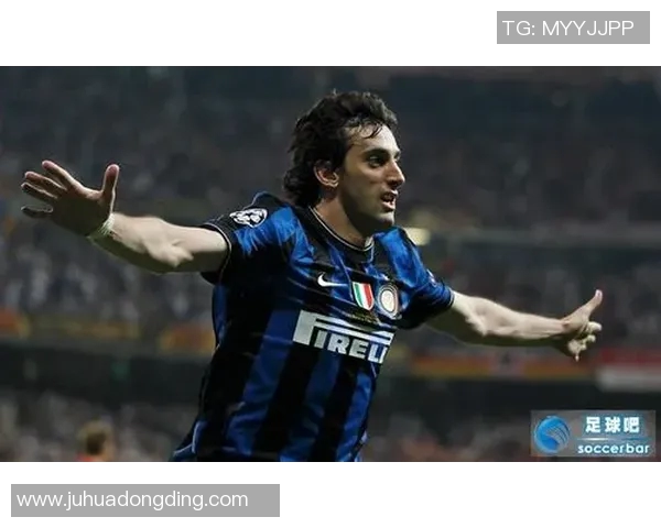 足球明星摆件米兰图片展示独特魅力与风采的完美收藏品